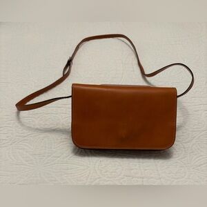 Vera Pelle Italian Leather Crossbody Bag